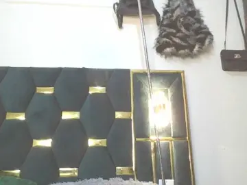 Bongacams Free Live Porn of QueenIvy35