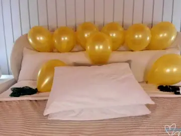 Bongacams Free Porn Cam of MaiaCollins