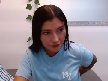 Bongacams Nude Webcam of louisk2