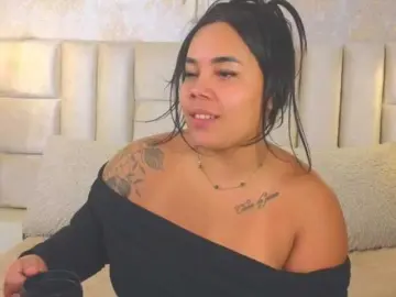 Bongacams Adult Webcam of emilyqueen3xx