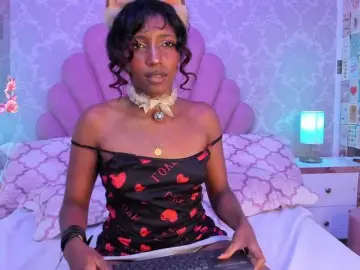 Bongacams Free Porn Cam of ElarisBlake