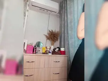 Bongacams Live Sex Cam of kiska-kira