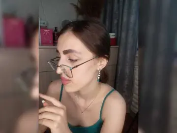 Bongacams Private Sex Chat of kiska-kira