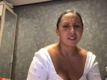 Bongacams Watch Live Sex Cams of sexmari39