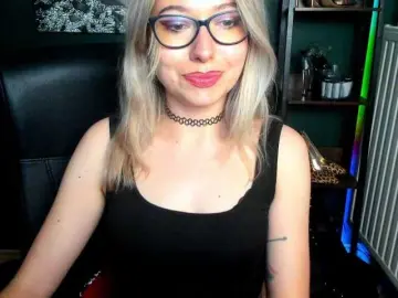 Bongacams Adult Webcams of xxHeidiLove