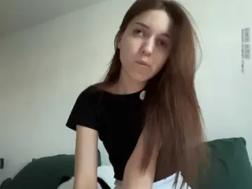 Bongacams Free Porn Cam of monnymoonn