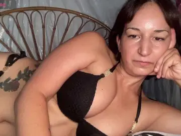 Bongacams Adult Video Chat of Lucia88