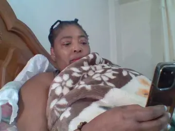 Bongacams Watch Live Sex Cams of pussylips53