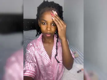 Bongacams Sex Cam of Larrine