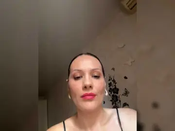 Bongacams Watch Live Sex Cams of DominatriS
