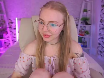 Bongacams Free Porn Cam of EmilySunShine