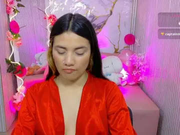 Bongacams Watch Live Sex Cams of Chiara-tay