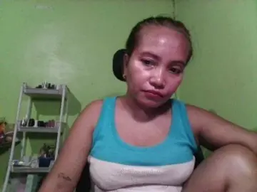 Bongacams Live Sex Cam of myoneandonly