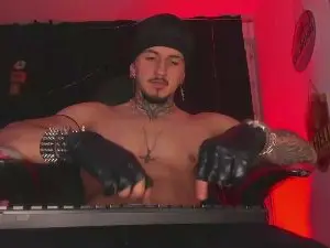 Cam4 Best Webcam of thebeastmaster