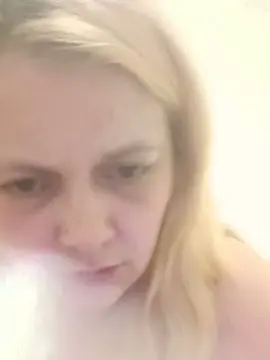 Cam4 Sex Cam of lapetitecoquin3