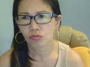 Cam4 Free Live Porn of SkinLite