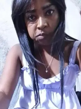 Cam4 Free Live Porn of sayrah2
