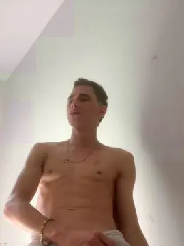 Cam4 Live Sex of branquinho62go