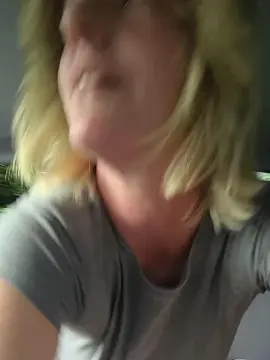 Cam4 Live Porn of BlueEye_Girl