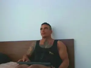 Cam4 Nude Webcam of Lucasflexthis_1