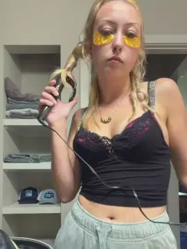 Cam4 Adult Webcam of raelynnbby