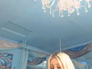 Cam4 Live Sex of adrianna_fox