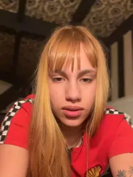Cam4 Free Live Porn of saraangelafern1