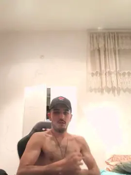 Cam4 Live Sex Cam of Gufetto99