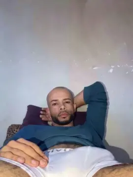 Cam4 Sex Chat of Magico237