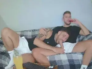Cam4 Watch Live Sex Cams of englishladxxx