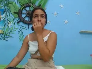 Cam4 Live Sex Cam of skinnysofia18