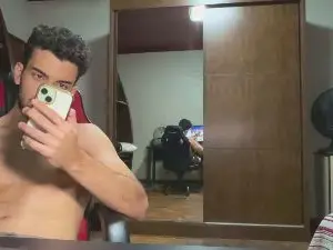 Cam4 Watch Live Sex Cams of Drgym18