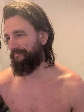 Cam4 Free Live Porn of Beardedveteran