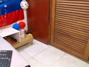 Cam4 Sex Cam of Taliana21