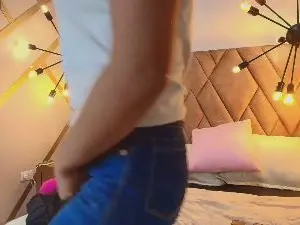 Cam4 Nude Webcam of Misha_Guille