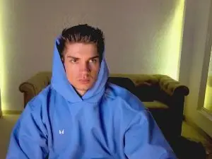 Cam4 Private Sex Chat of MaxKaidenn