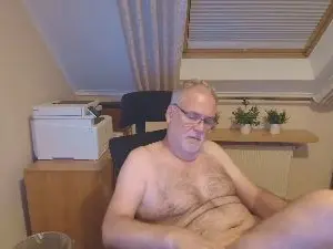 Cam4 Live Sex Cam of subbear1968
