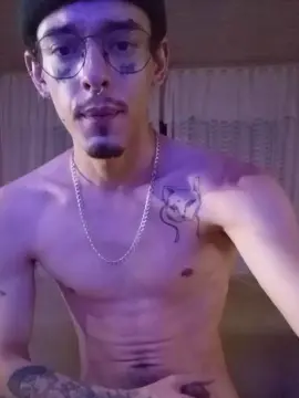 Cam4 Live Sex Cam of put_Gooner