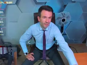 Cam4 Nude Webcam of HenryGarret