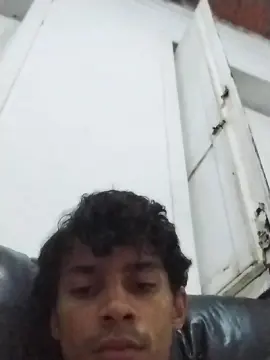 Cam4 Live Sex Cam of Julioassis