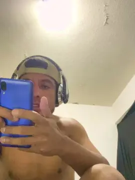 Cam4 Live Sex Cam of Brandoncarlosa