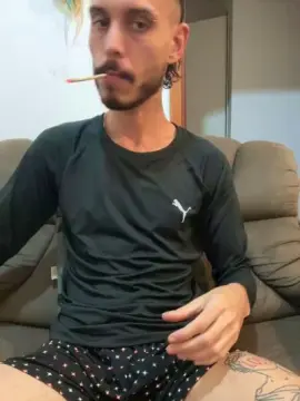 Cam4 Watch Live Sex Cams of DxnielCtn