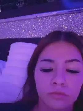 Cam4 Live Sex of Nutonmybutt