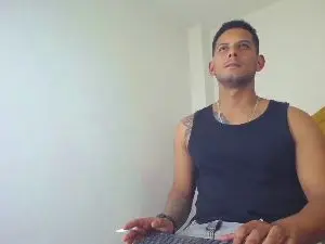 Cam4 Live Sex Cam of Chris_Dick99