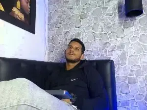Cam4 Live Sex Cam of Chris_Dick99