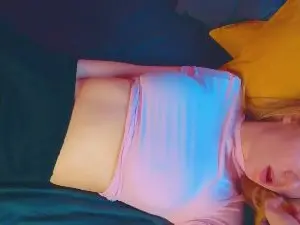 Cam4 Free Live Porn of RosalieHandley