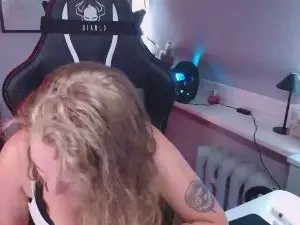 Cam4 Free Porn Cam of Holly_amazing