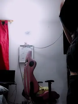 Cam4 Free Live Porn of Youlittlestar28