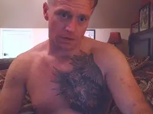 Cam4 Live Porn of DILFiGuess1