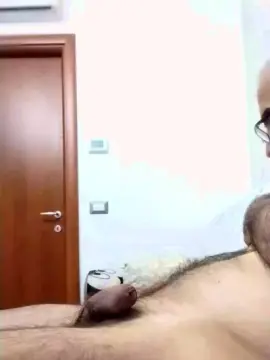 Cam4 Live Sex Cam of cinghio77_hot
